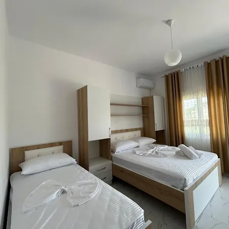 Roan Apartament Wlora