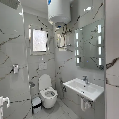 Roan Apartament Wlora
