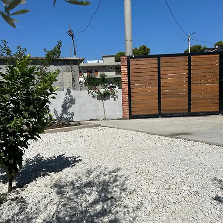 Roan Apartment Vlore